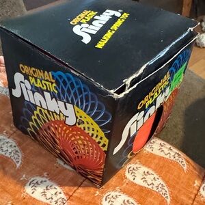 Link Vibrant Plastic Slinky Toy